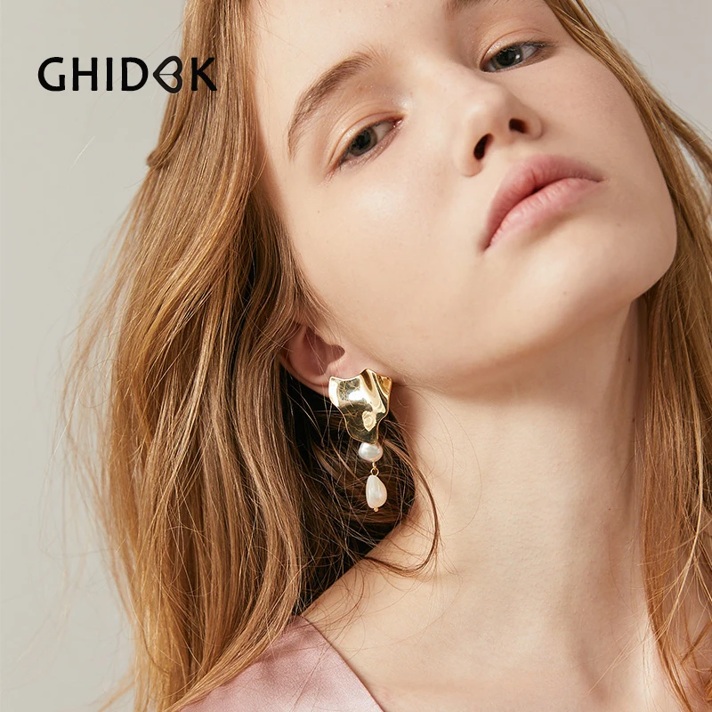 

GHIDBK Baroque Irregular Pearl Dangle Earrings For Women Gold Color Asymmetry Statement Geometric Earring Festival Oorbellen