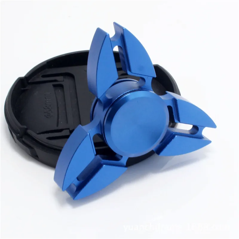 2017 Tri-Spinner Fidget High-Speed Hand Spinner Triangle Metal Brass Finger Fidget Handspinner Gift Man WomenToy Anti Stress 2017 Tri-Spinner Fidget High-Speed Hand Spinner Triangle Metal Brass Finger Fidget Handspinner Gift Man WomenToy Anti Stress