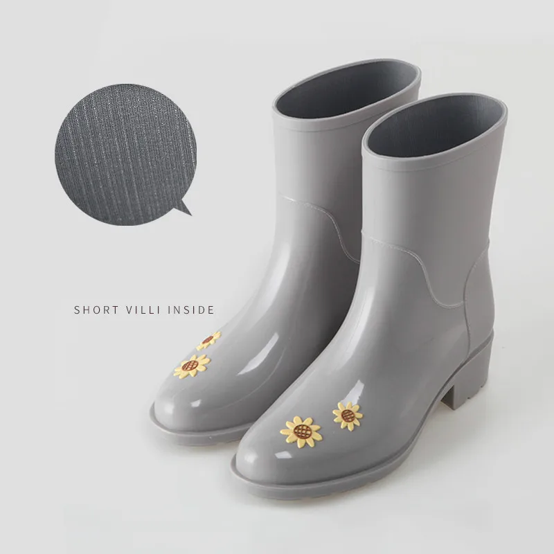 

Summer women water Rain boots female adult plus velvet Korea fashion shoes cute warm women's shoes slip Yasilaiya