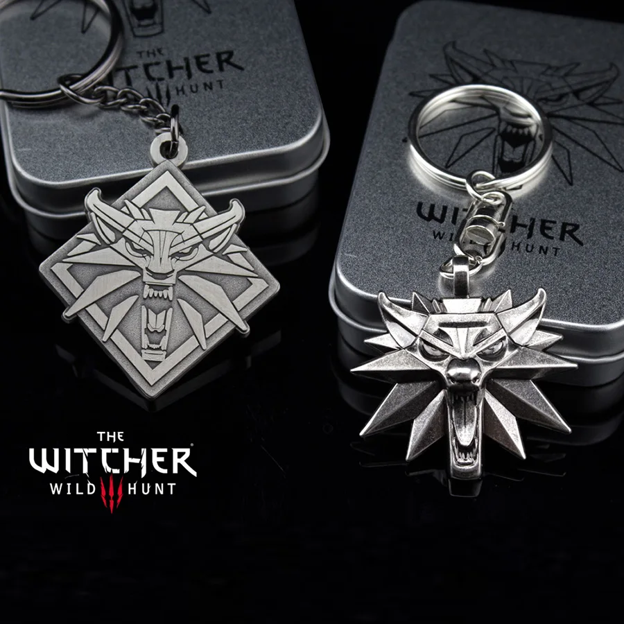 

The Witcher 3 Wild Hunt Medallion Video Game Keychain with Box Key Ring The Wild Hunt 3 Figure Game Wolf Head Alloy Key Chains