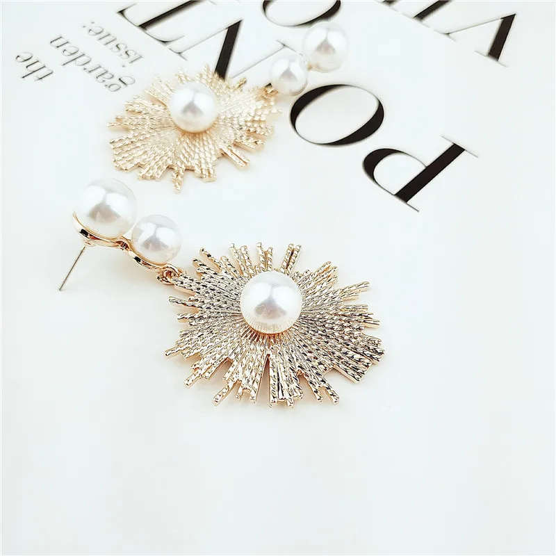 Женские серьги с искусственным жемчугом Ajojewel Золотые дизайном солнце ювелирные