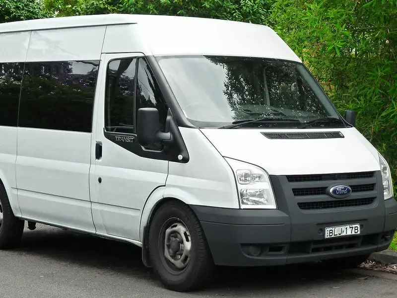 Ford_Transit2011