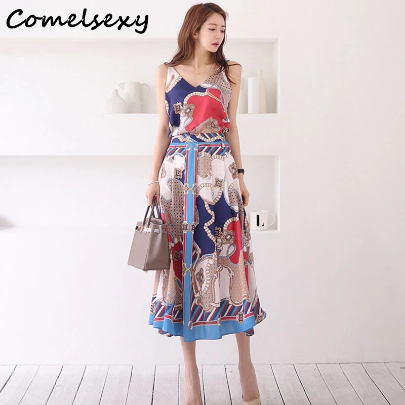 

Women Halter V Neck Spaghetti Strap Top + Long Skirt Set 2019 Summer Two Piece Set Satin Silk Fashion Chains Print Skirt Suit