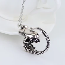Collar de película de alienígena para hombre, collar antiguo con colgante, colgante de plata, Prometeo, joyería