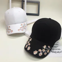 Новая модная женская хлопковая кепка, черная розовая бейсбольная кепка, женская черная Цветочная Белая Кепка с вышивкой, Wintersweet