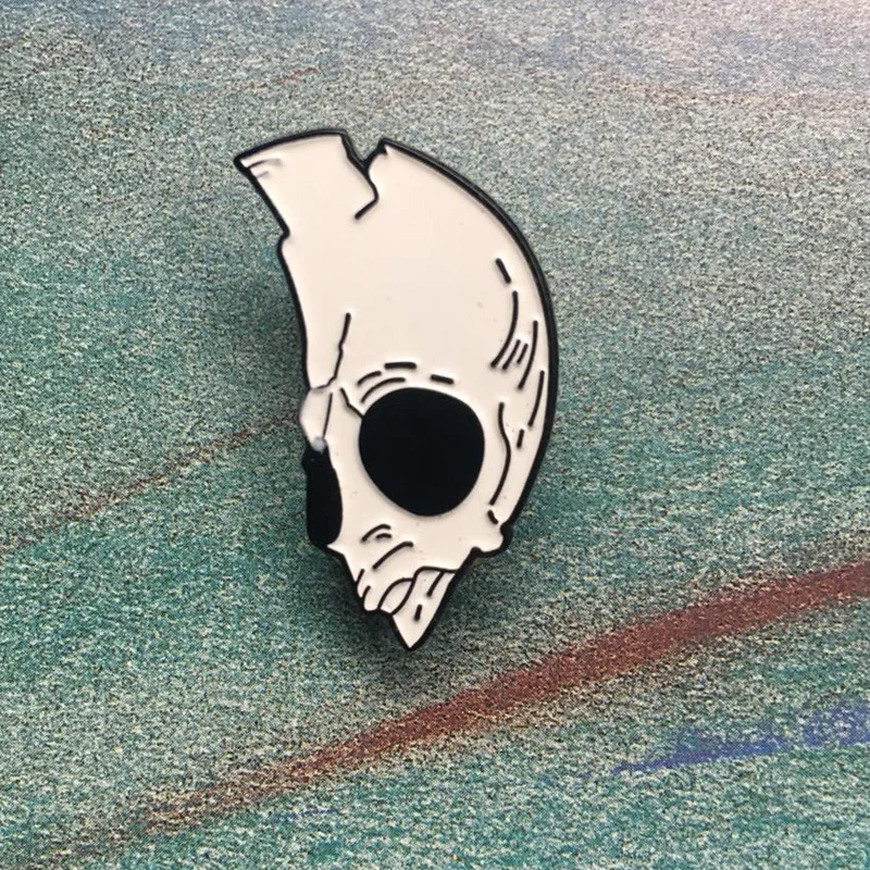

black and white Half of the alien head Enamel Brooches for Collection
