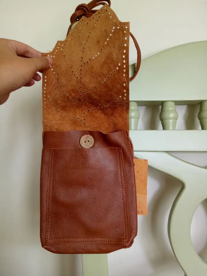 2017 New Handmade Soft Women Genuine Leather Bag Hollow Out National Leaf Shape Cover Vintage Small Messenger Bags 2017 New Handmade Soft Women Genuine Leather Bag Hollow Out National Leaf Shape Cover Vintage Small Messenger Bags