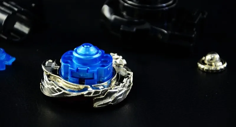 OMoToys Beyblades Pegasis BB105 металлическая 4D система Космический Pegasus F:D с пусковым