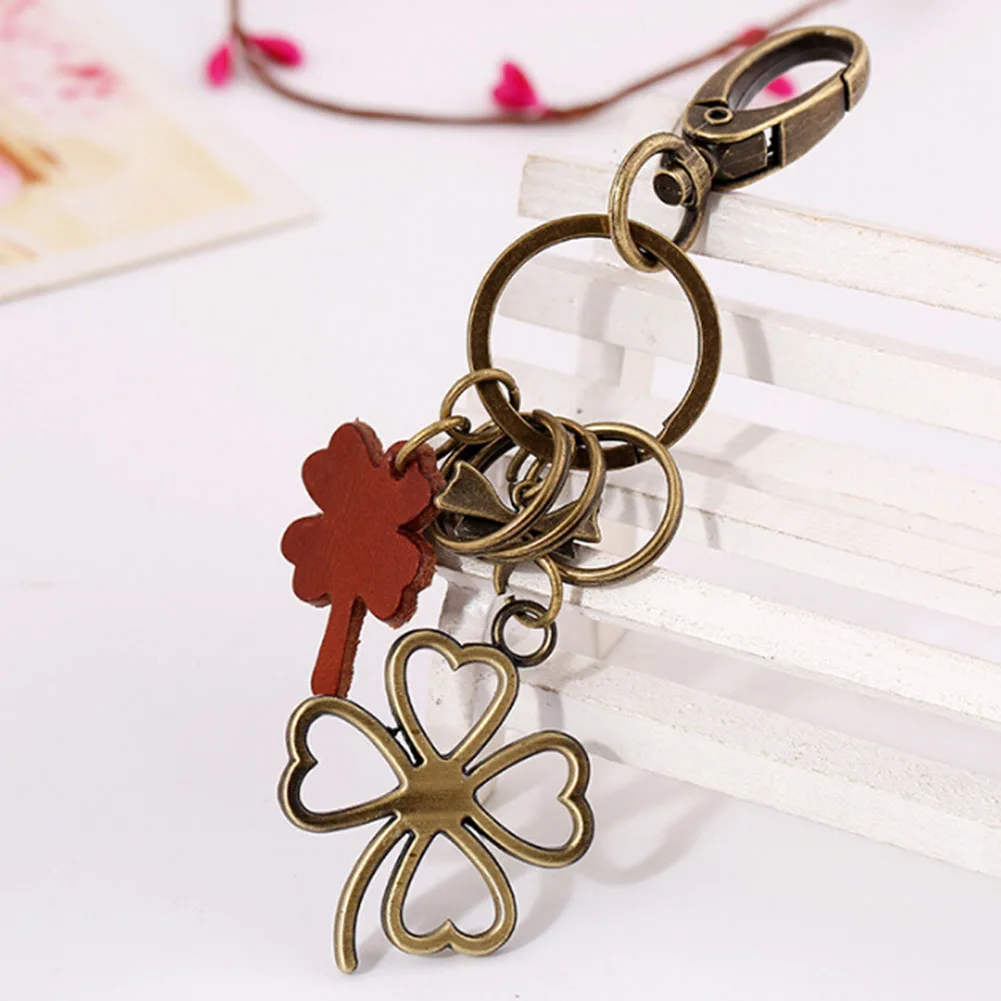 New Design Creative Car Keychain Retro Punk Clover Clover Leather