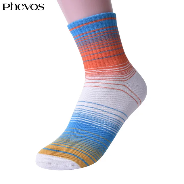 PHEVOS 2018 New Women Sport Socks for Running Breathable Absorb Sweat Cotton Sports Sock Female Colorful Spring Winter Footwear