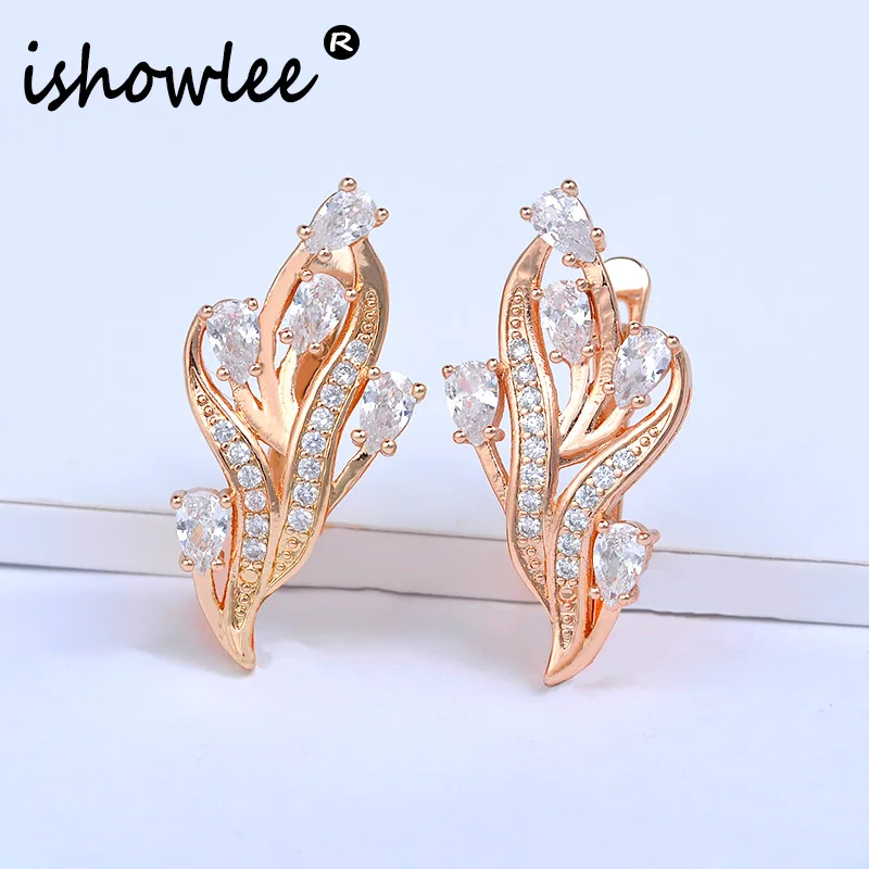 

ISHOWLEE Flowers Gold 585 Cubic Zirconia Piercing Earrings for Women Korean Fashion Elegant Earrings Luxury Brand Jewelry esp52