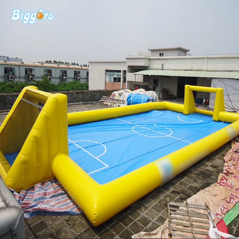 

Factory price inflatable football field inflatable soap soccer field inflatable soccer pitch on sale