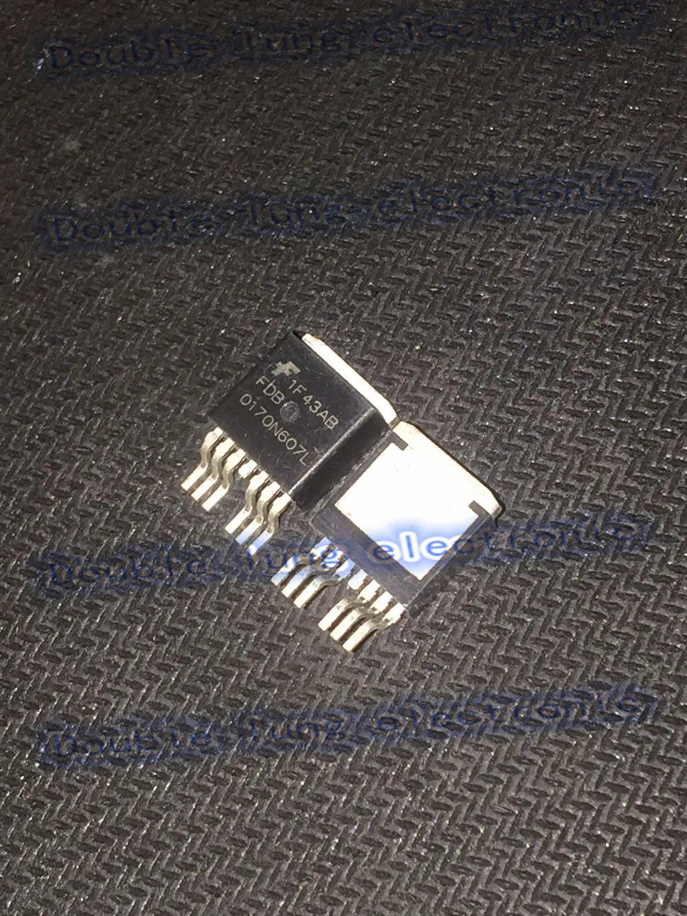 

5 шт./лот FDB0170N607L TO263-7 транзисторы MOSFET N-CH 60V 300A D2PAK