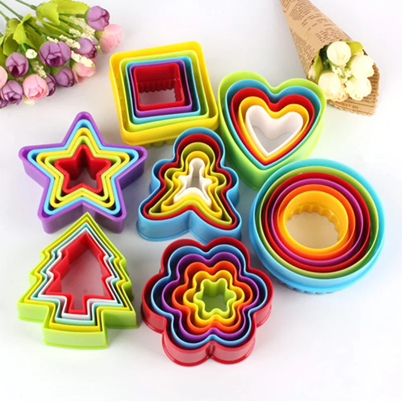

5pcs / Set Cookie Cutter Fondant Cookie Mold DIY Christmas Star Tree Round Heart Flower Mold Cookie Maker Silicone Fondant