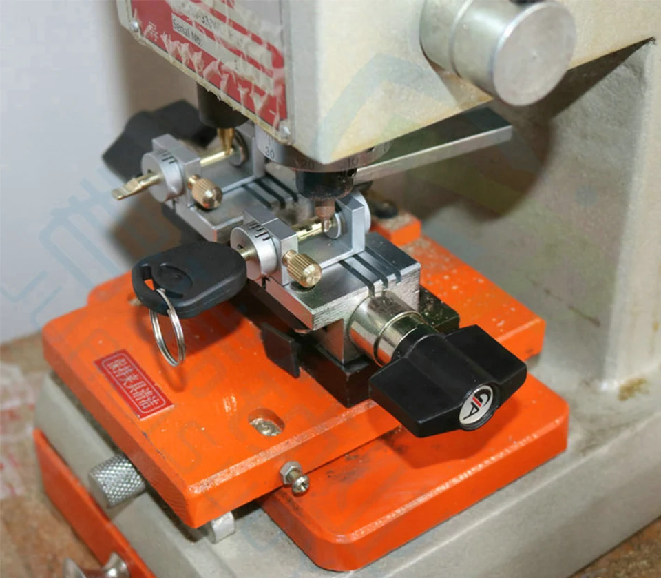 02-Car-Key-Cutting-Machine-Jaguar-Ford-Mondeo-Key-Fixture-Ford-Key-Clamp-Set-Locksmith-Tools-Locksmith-supplies