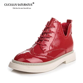 

Cuculus Martin Boots Women Lace Up V Ankle Boots Flats White Female Autumn Motorcycle Boots Fashion Brogue Patent Leather 1689