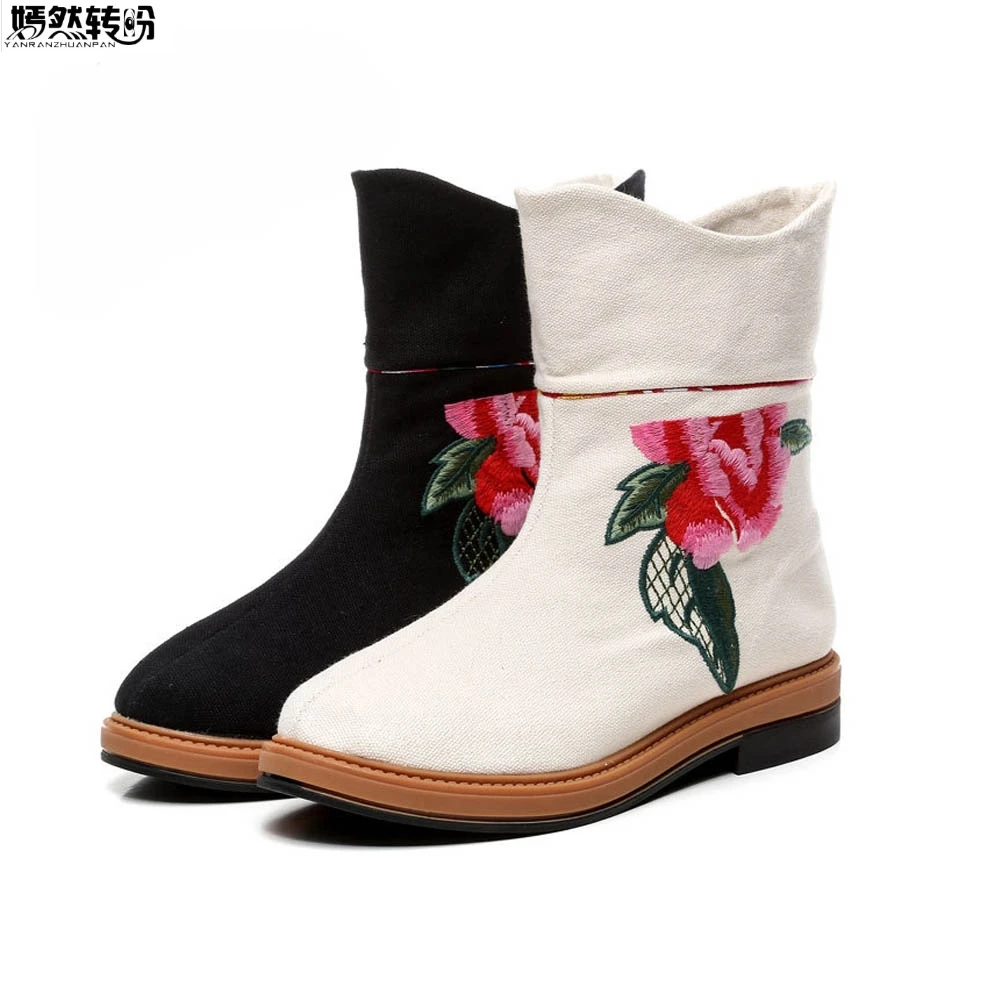 

Women's Spring Ankle Boots Chinese Old Beijing Flat Single Boots Ethnic Floral Embroidered Cloth Platform Shoes Zapatillas Mujer