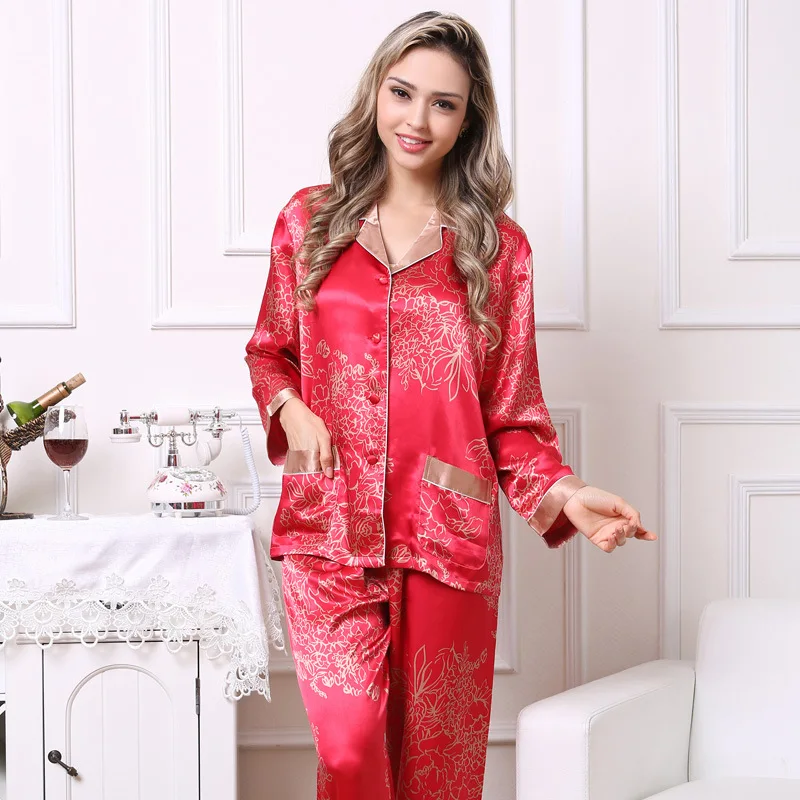 High Quality New Chinese Men's Satin Silk Pajamas Red Long Sleeve Pyjama Sets Lovers Casual Flower Sleepwear Wedding Gifts High Quality New Chinese Men's Satin Silk Pajamas Red Long Sleeve Pyjama Sets Lovers Casual Flower Sleepwear Wedding Gifts