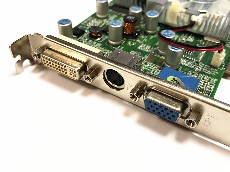 Абсолютно новая видеокарта nVidia Geforce FX5500 256MB 128bit DDR VGA ...