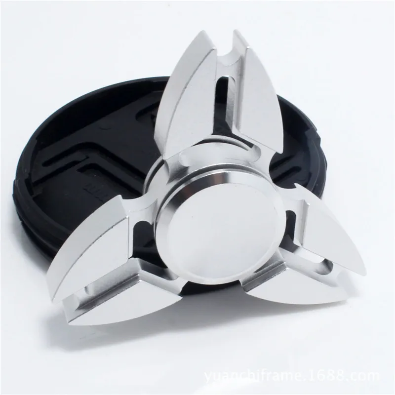 2017 Tri-Spinner Fidget High-Speed Hand Spinner Triangle Metal Brass Finger Fidget Handspinner Gift Man WomenToy Anti Stress 2017 Tri-Spinner Fidget High-Speed Hand Spinner Triangle Metal Brass Finger Fidget Handspinner Gift Man WomenToy Anti Stress