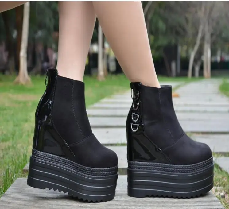 

2019 autumn and winter new platform shoes increased Martin boots bare boots