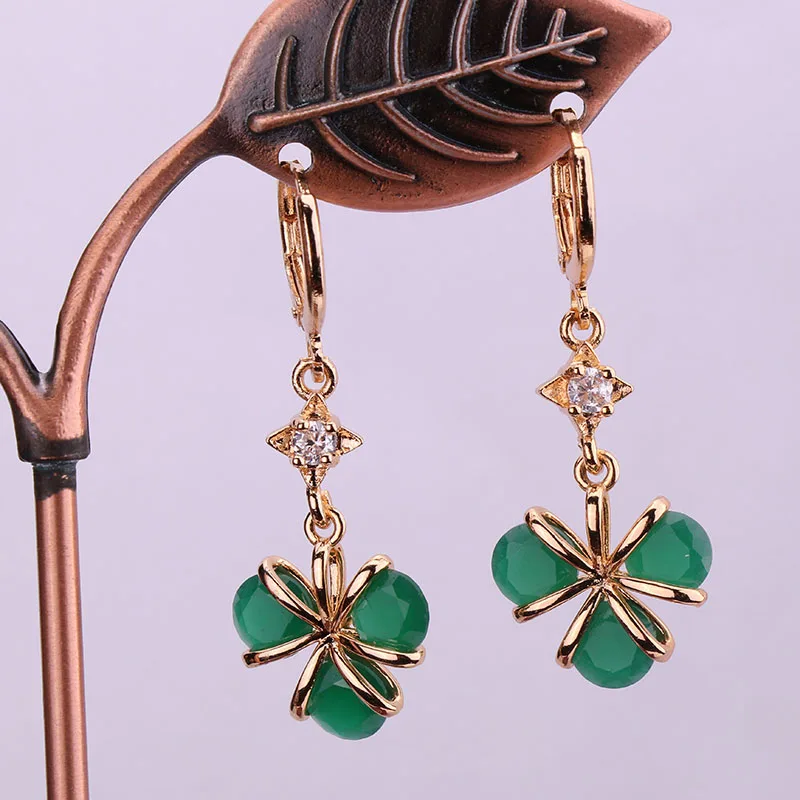 OBS1833_Gold_Green_03