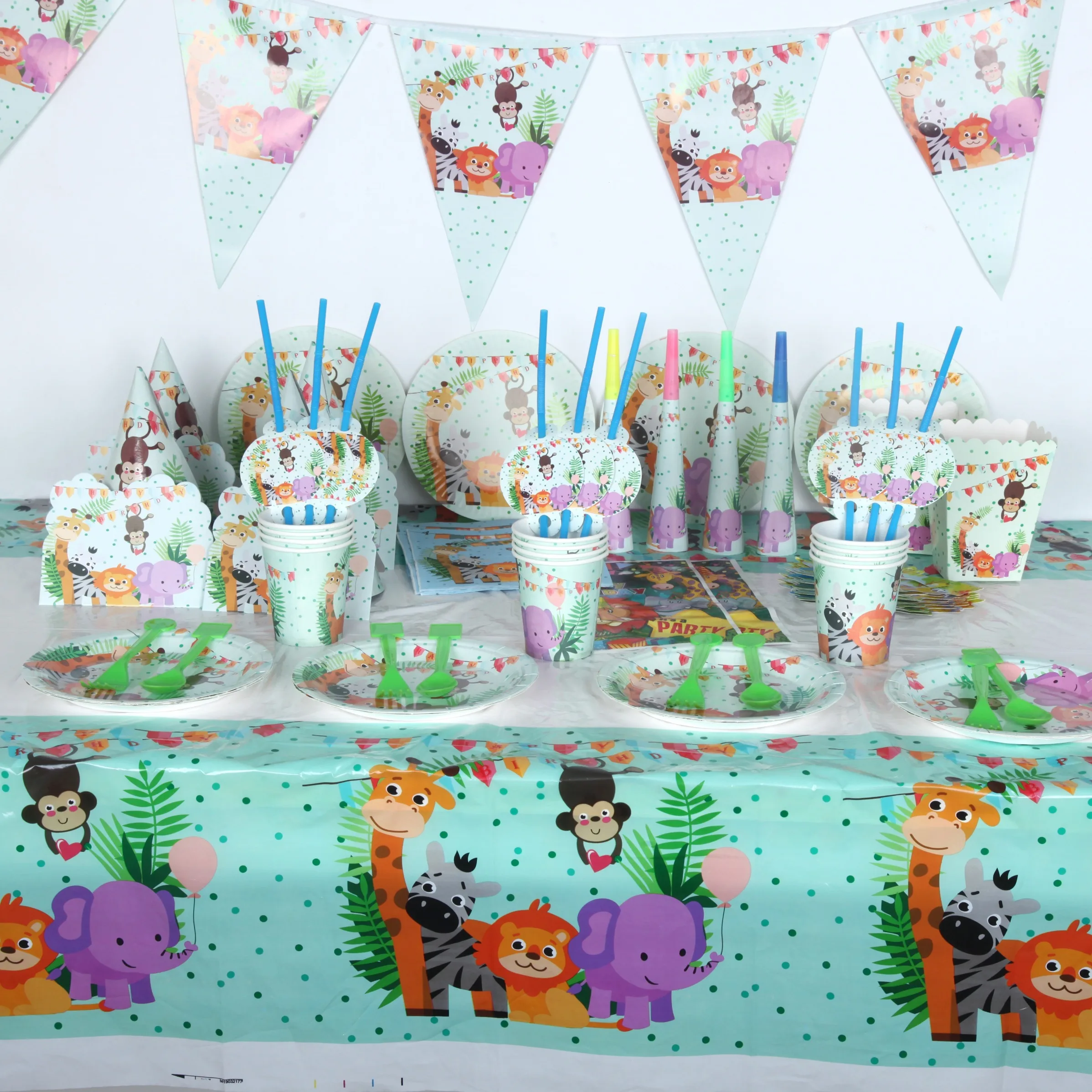 

113pcs Cartoon safari party Theme children's birthday party decoration set party things animal party things that children like