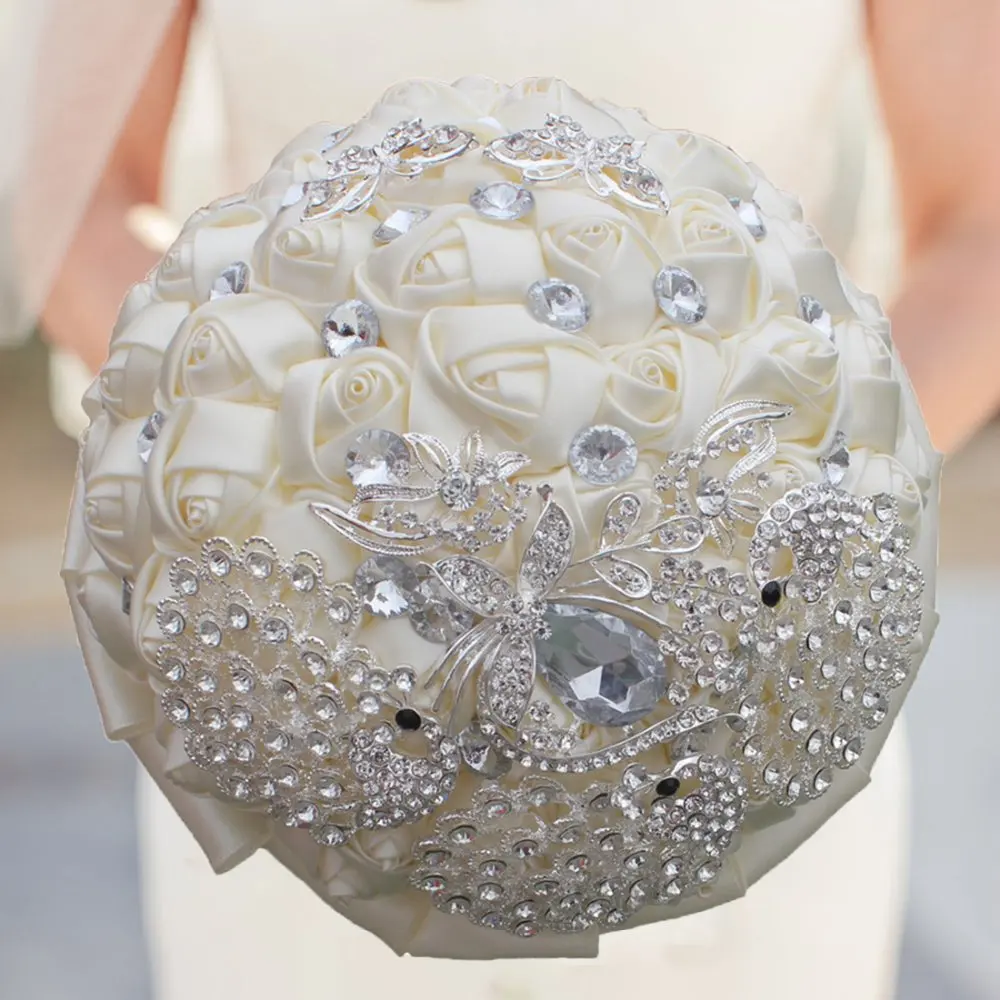 

Newest arrived cream artificial wedding bouquets crystal bridemaid wedding bouquets for wedding decoration