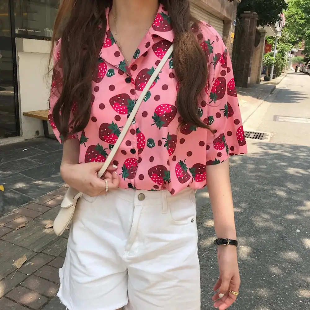 

Summer Korea new strawberry print loose fashion Harajuku Ulzzang cute pink kawaii Turn-down Collar short-sleeved women T-shirt