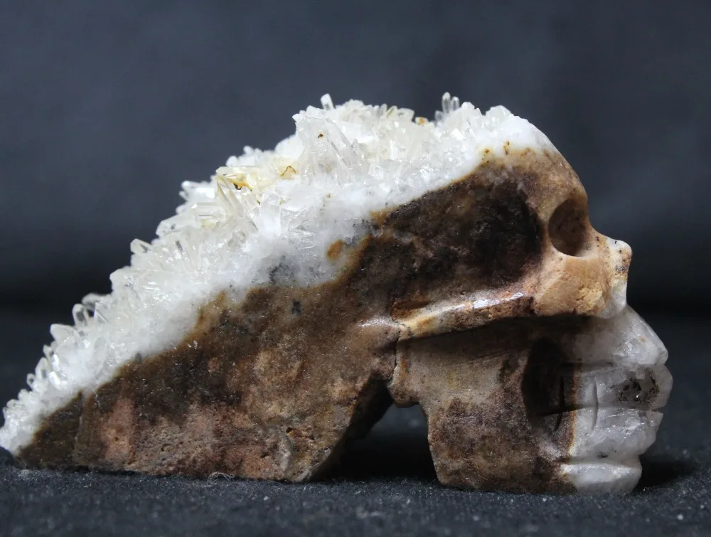 

NATURAL quartz Crystal carves skull