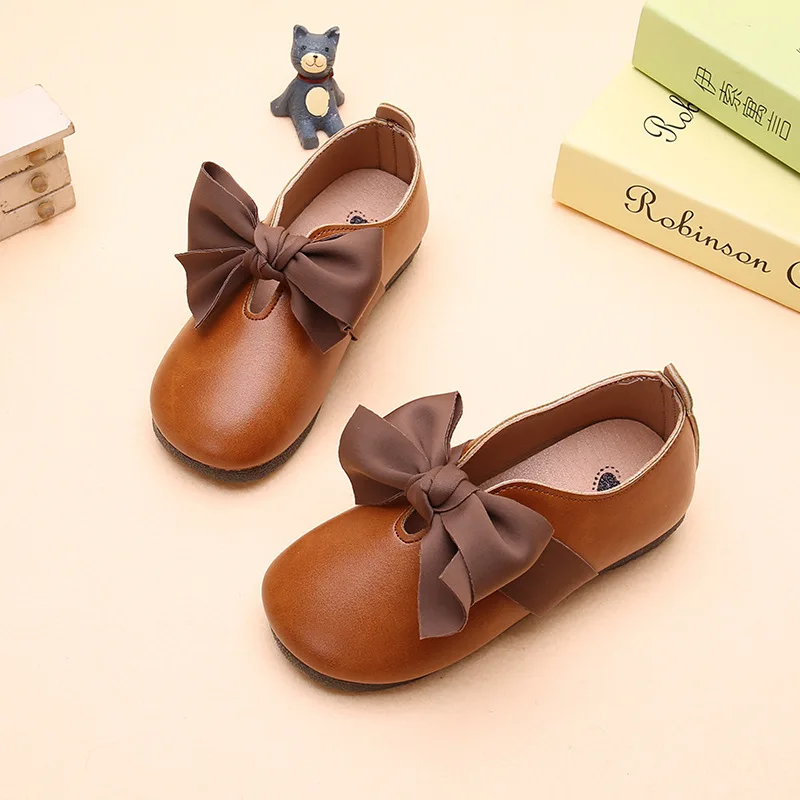 JGSHOWKITO/Модная детская обувь принцессы для маленьких девочек; детская кожаная обувь на плоской подошве для девочек; танцевальное платье; обувь для вечеринок с бантом - Цвет: Коричневый