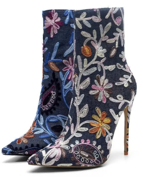 

Dipsloot New 2019 Women Fashion Embroidery High Heels Ankle Boots Ladies Pointed Toe Dress Shoes Woman Side Zipper Short Boots