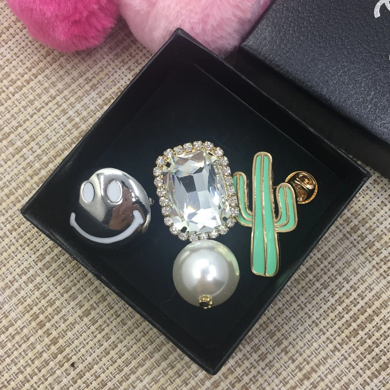 

New Face Brooches Set Jewelry Fashion Pearl Women Girls Cactus Brooch Kroea Style Accessories Wholesale Free Shipping