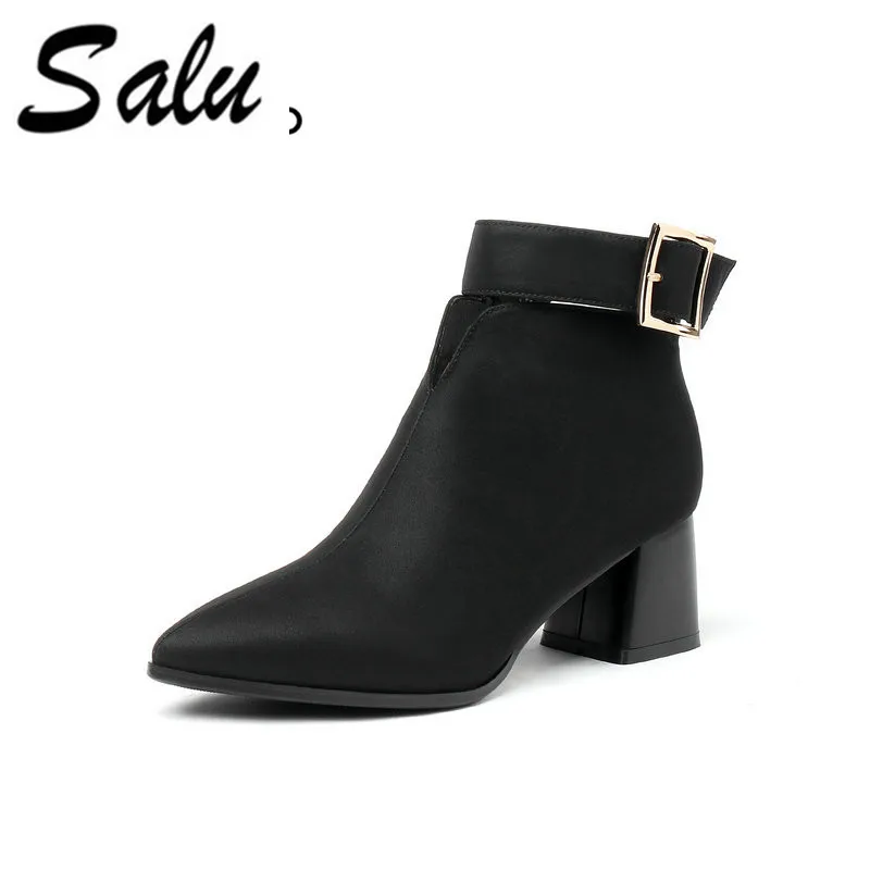 

Salu Ankle Boots Fashion Retro Red Shoes Handmade Good Quality Boots Genuine Leather Women Boots With Short Plush 2019