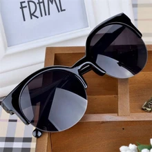 Vintage gato ojo gafas De Sol Retro mujeres diseñador súper De círculo redondo lentes De Sol para dama Oculos De Sol Feminino 4 colores