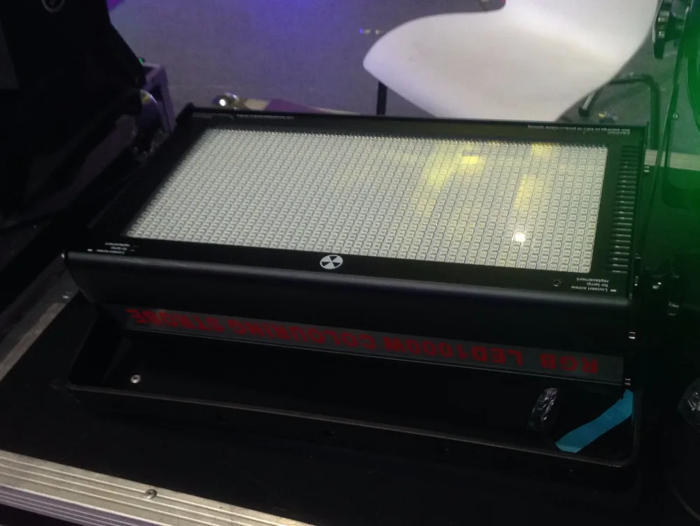 Новый красный/зеленый/синий три Цвет светодиодные срабатывает DMX512 ночной клуб DJ Strobe флэш-светильники 1000 Вт сильный Мощность