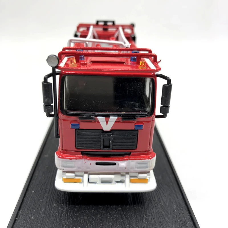 

New Die Cast Metal 1:64 Janus 4000 Model White Italian Double Head Alloy Fire Truck Toy
