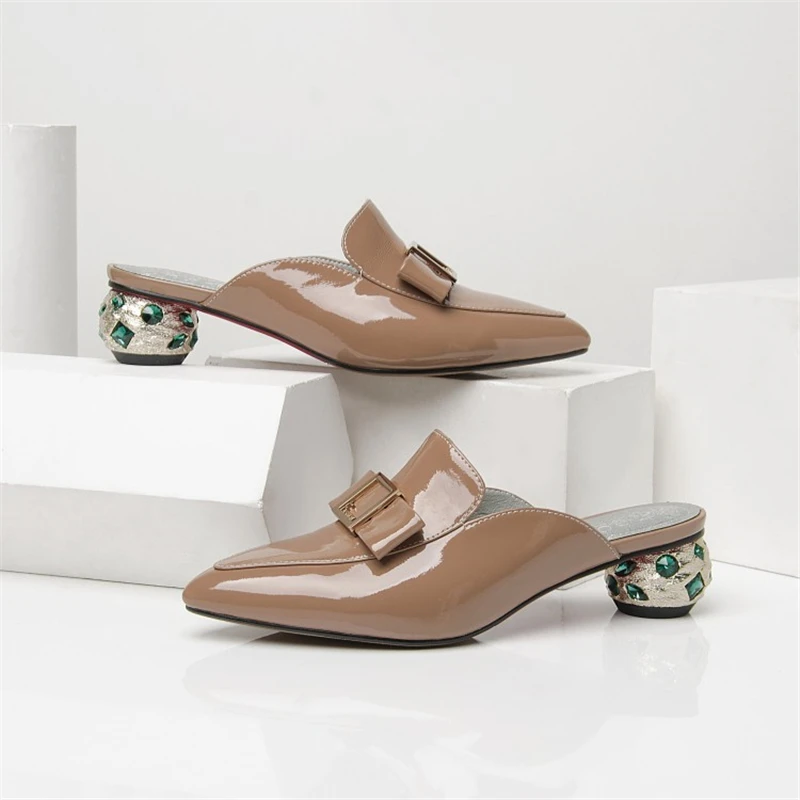 Estilo Moda Del Cuero Decoración Extraño Color Mulas Militar Zapatillas Metal Cristal Señaló Ouqinvshen Verano De Genuino Mujeres Nude Zapatos Toe verde vpSY65xnq