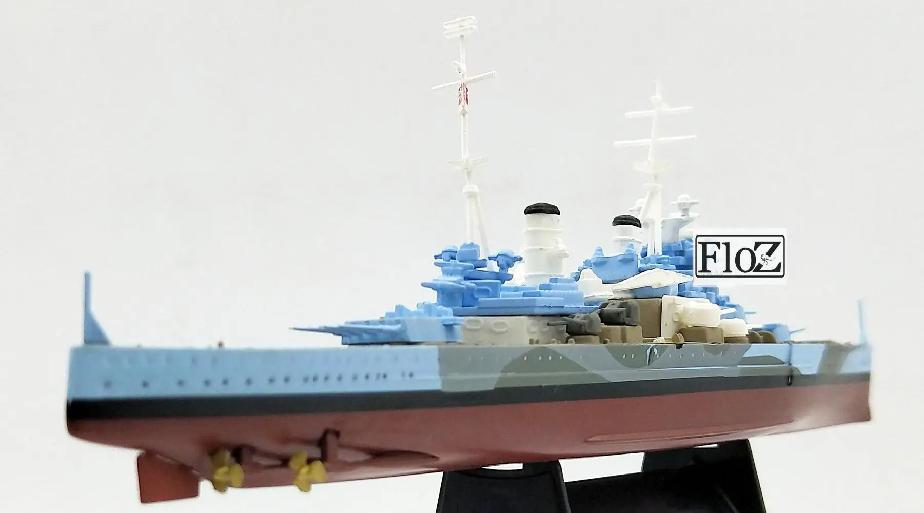 送料無料 即納 Ep Model社 Hms 戦艦 キングジョージv 金属製紋章 メタルスタンド付き Lacistitis Es