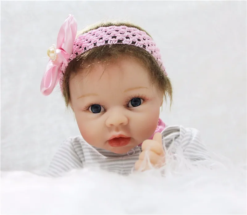 Силиконовые куклы Reborn для продажи 22 "мягкой тканью тела новорожденных реалистичной Дети Мода Куклы и игрушки подарок Boneca