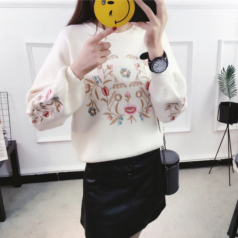 

New 2017 Autumn winter fashion knitted pullover women sweaters loose personality embroidered sweater women