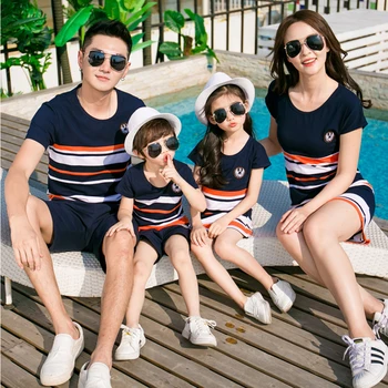 

Matching Family Outfits 2020 New Summer Fashion Korea Style Striped T-shirt Mother Daughter Dresses Father Son Baby Boy Girl Set