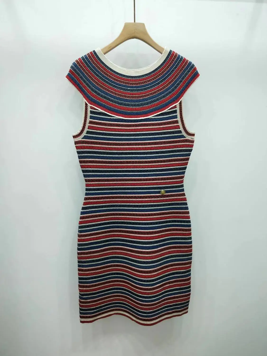 

2019 WALLA ERA BRAND NEW SPRING SUMMER KNITTED SWEATER DRESS AND stripped slim fitting WOMEN DRESS PARTY OVER KNEE DRESS FEMME