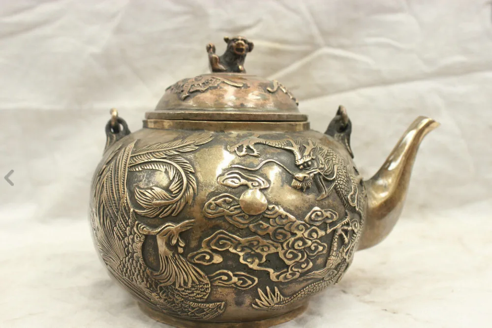 

Chinese Folk Culture Handmade Old Bronze Brass Statue Dragon and Phoenix Teapot