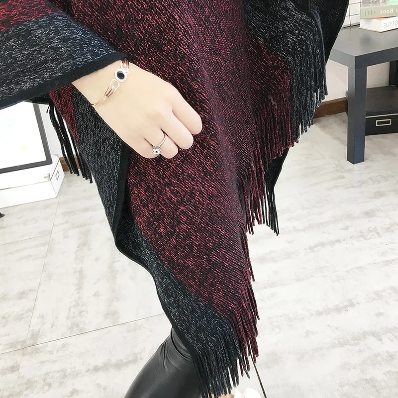 Новая модная женская осенняя одежда шаль шарф свитер женский винно-красный пуловер пончо с бахромой косая полоска пальто Новинка