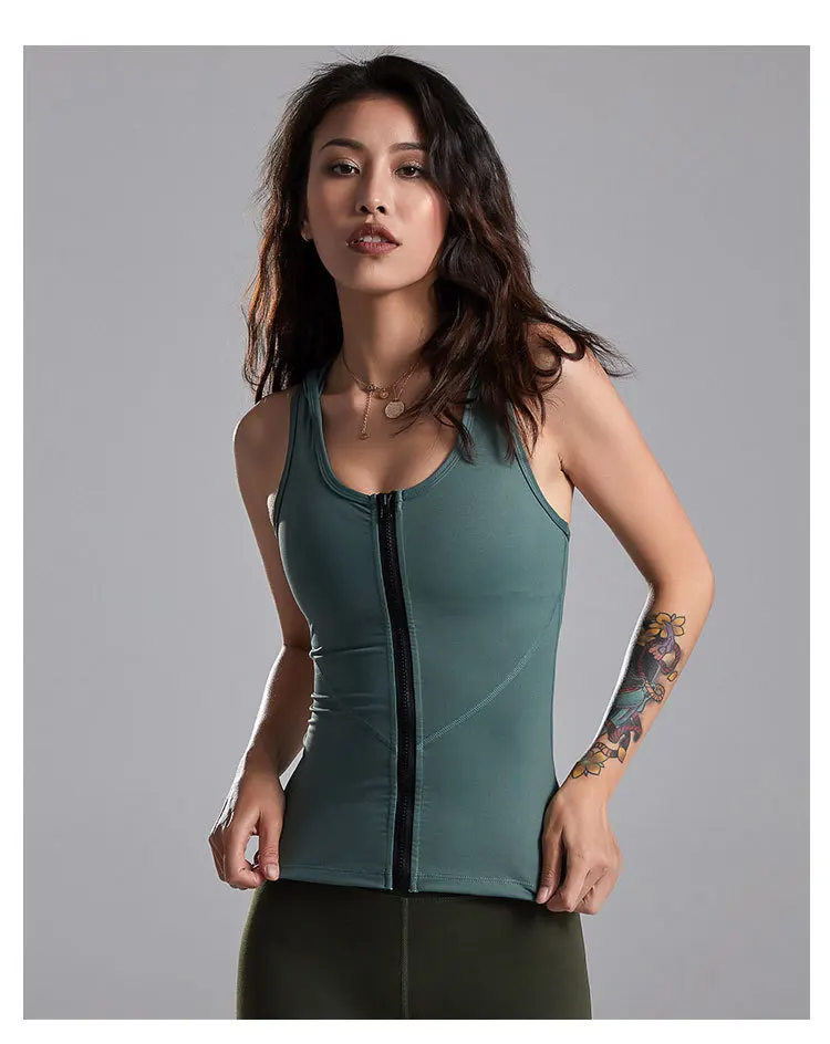733