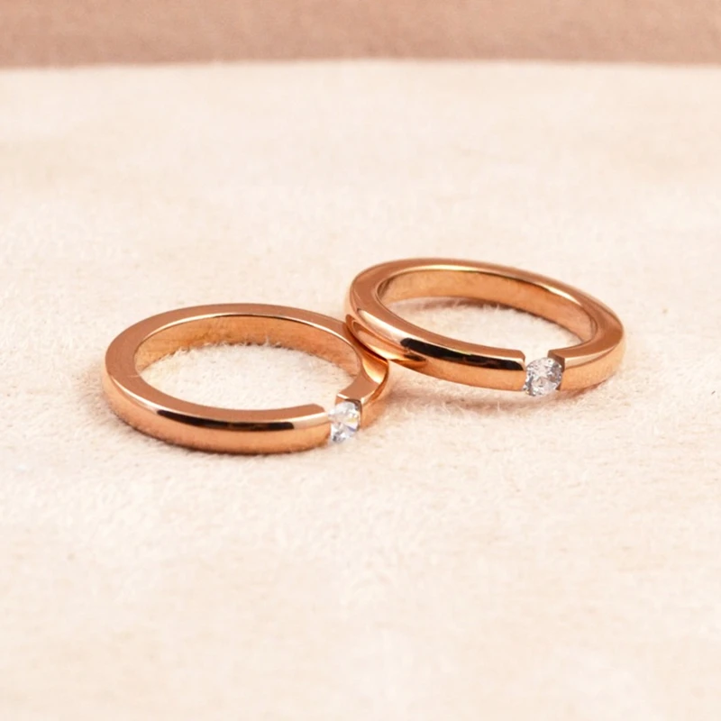 

New arrival 2mm US 4 to 10 size rose gold Exquisite surface Heart shape CZ ring frosted titanium steel ring ring female