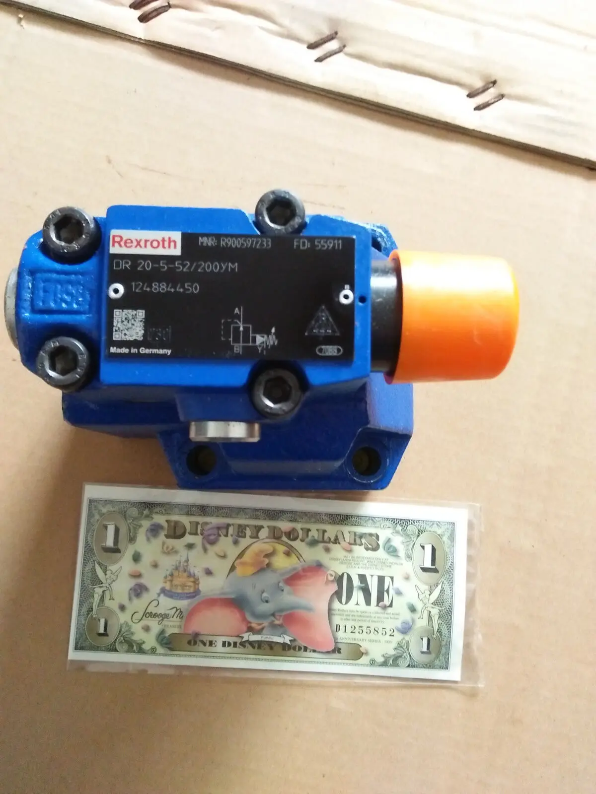 

NEW REXROTH Pressure reducing valves DR 20-5-52/200YM