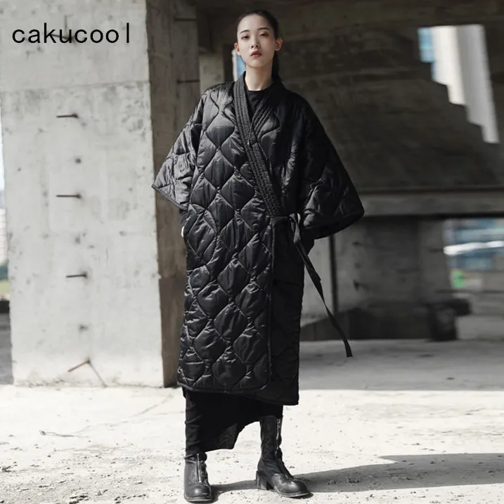 Женская парка Cakucool черная длинная с поясом в японском стиле большие