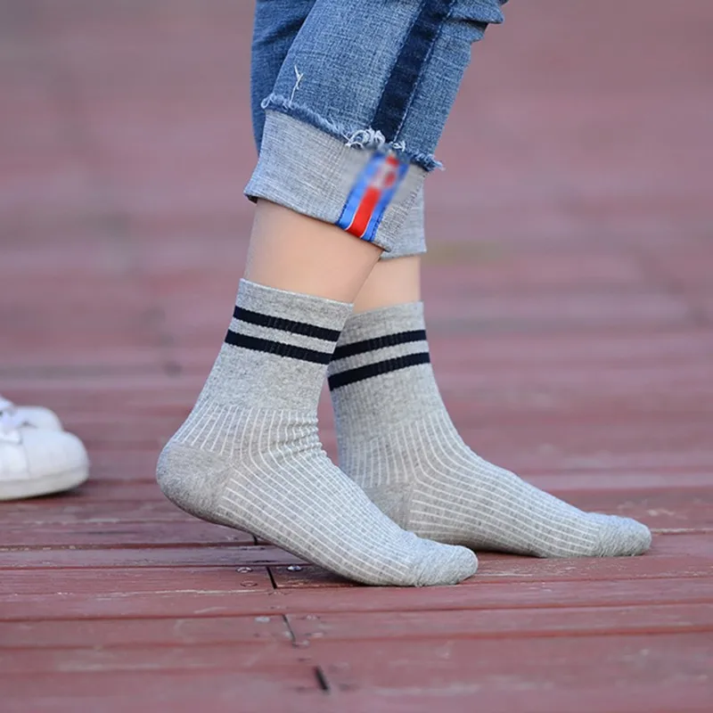 Новая мода 6 цветов хлопковые ботильоны спортивные миди носки Для мужчин и Для женщин Low Cut Экипаж осень носки полосатые Дышащие носки